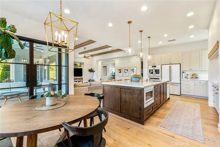 108 Batista Court, Palm Desert, California 92211