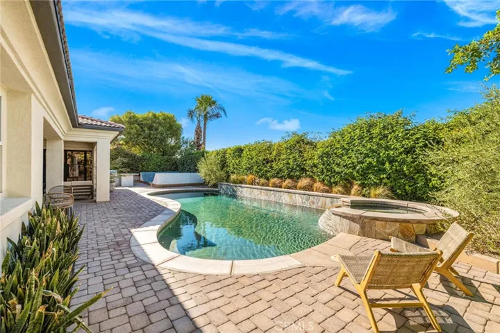 108 Batista Court, Palm Desert, California 92211