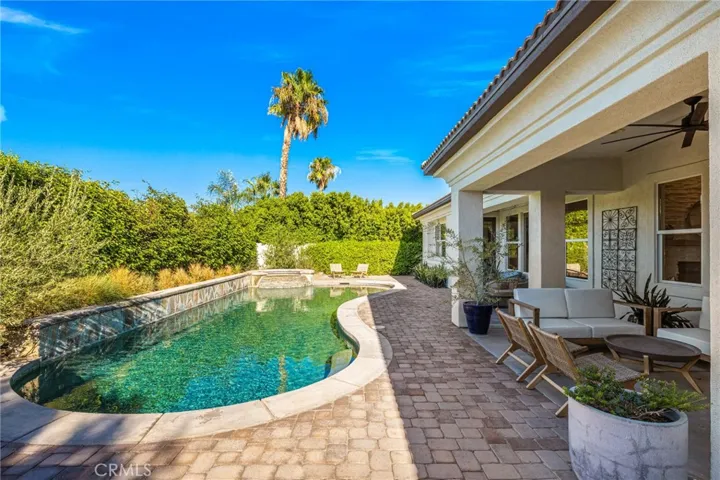 108 Batista Court, Palm Desert, California 92211