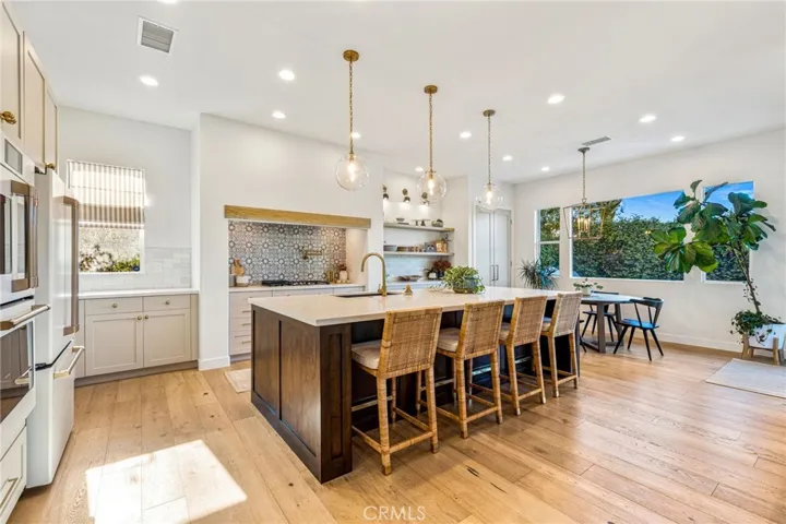 108 Batista Court, Palm Desert, California 92211
