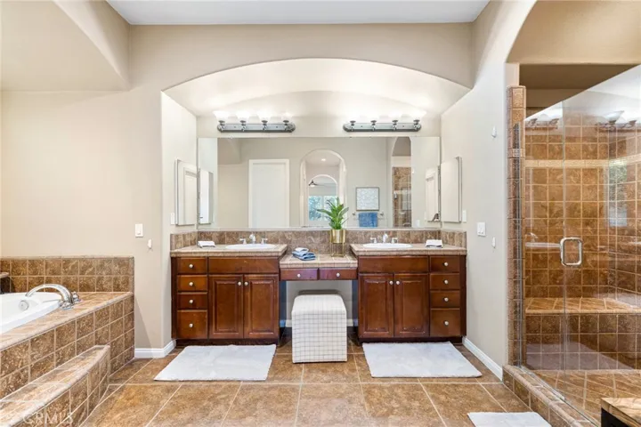 108 Batista Court, Palm Desert, California 92211