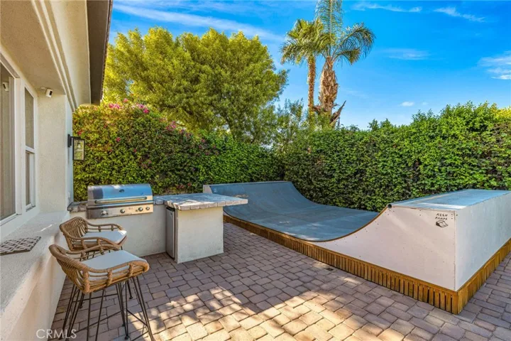 108 Batista Court, Palm Desert, California 92211