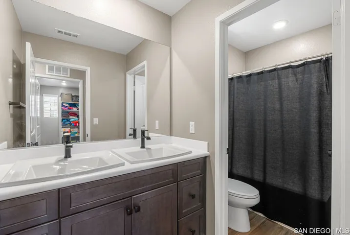 30394 Village Terrace Dr, Menifee, California 92584