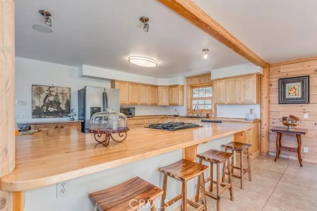 1223 Acadia Drive, Lake Arrowhead, California 92352