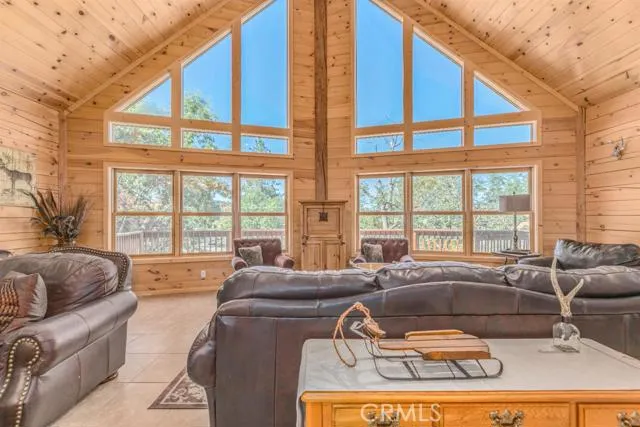 1223 Acadia Drive, Lake Arrowhead, California 92352
