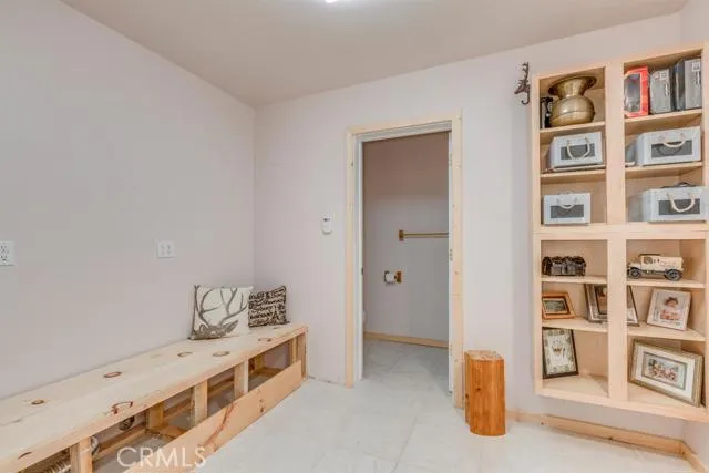 1223 Acadia Drive, Lake Arrowhead, California 92352