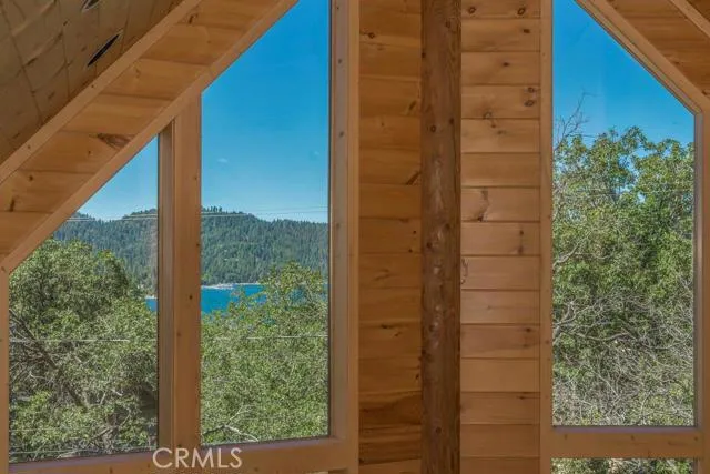 1223 Acadia Drive, Lake Arrowhead, California 92352