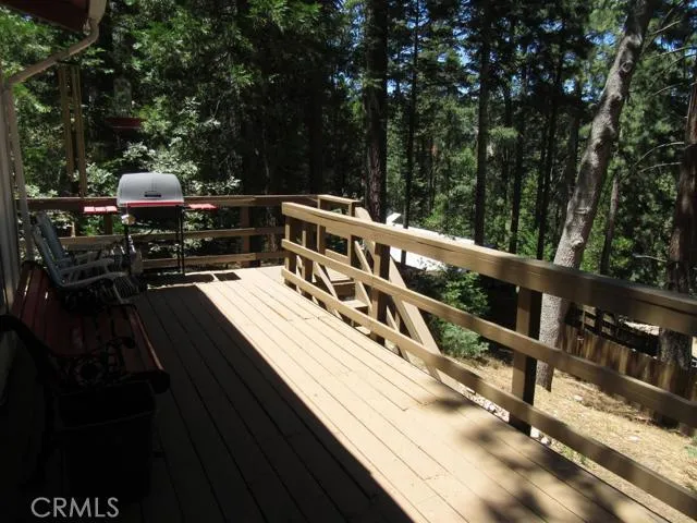 DECK OFF OF LIVING ROOM