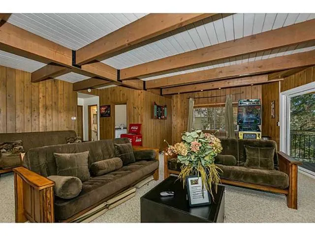 1350 Yellowstone Drive, Lake Arrowhead, California 92352
