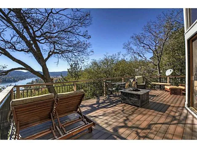 1350 Yellowstone Drive, Lake Arrowhead, California 92352