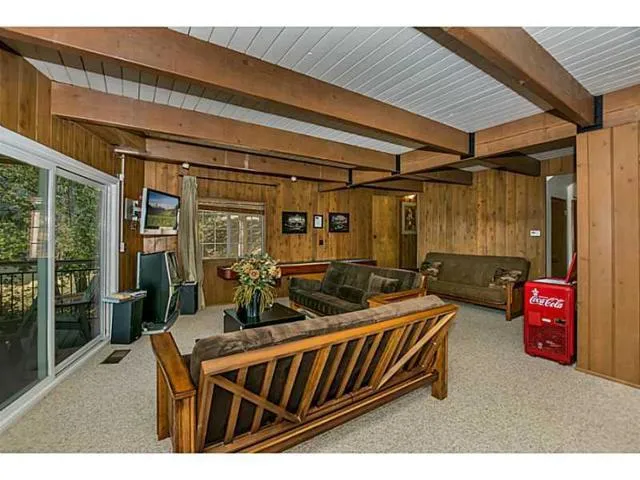 1350 Yellowstone Drive, Lake Arrowhead, California 92352