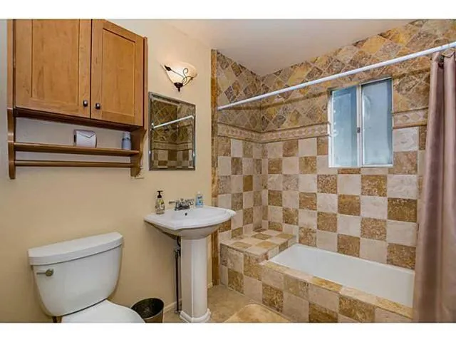 1350 Yellowstone Drive, Lake Arrowhead, California 92352