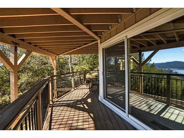 1350 Yellowstone Drive, Lake Arrowhead, California 92352
