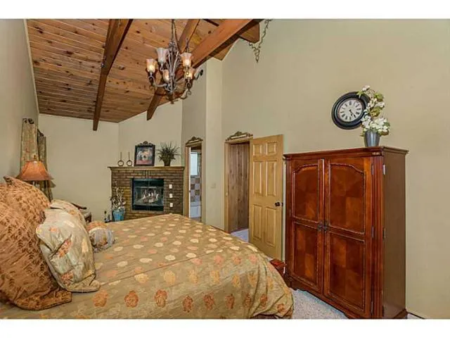 1350 Yellowstone Drive, Lake Arrowhead, California 92352
