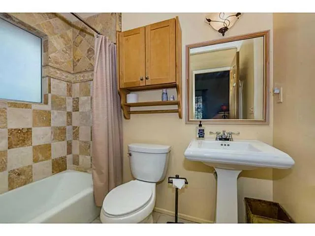 1350 Yellowstone Drive, Lake Arrowhead, California 92352