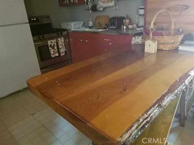 32830 Lone Pine Drive, Running Springs, California 92382