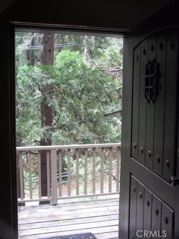 21978 Waters Drive, Crestline, California 92325