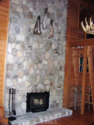21978 Waters Drive, Crestline, California 92325