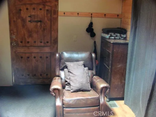21978 Waters Drive, Crestline, California 92325