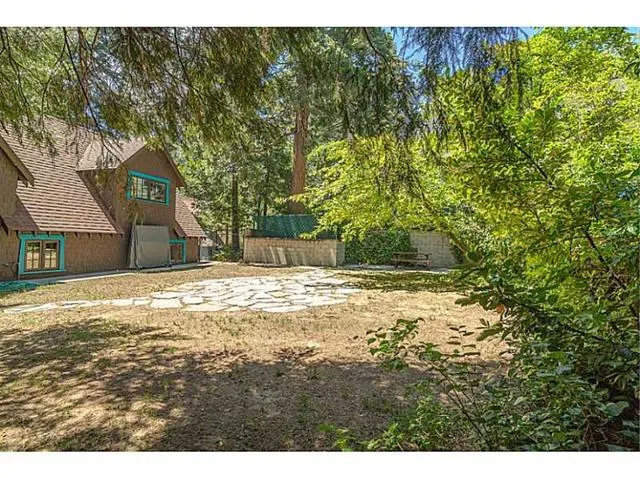 209 John Muir, Lake Arrowhead, California 92352