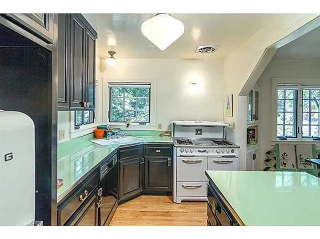 209 John Muir, Lake Arrowhead, California 92352