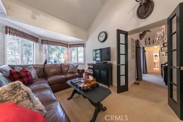 327 Sunset, Lake Arrowhead, California 92352