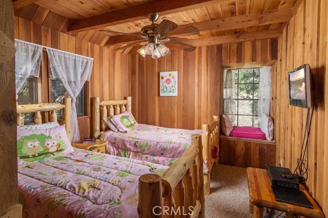 27325 Pinewood Drive, Lake Arrowhead, California 92352