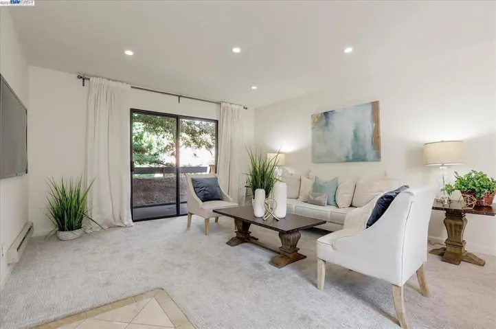 2250 Monroe Street 311, Santa Clara, California 95050