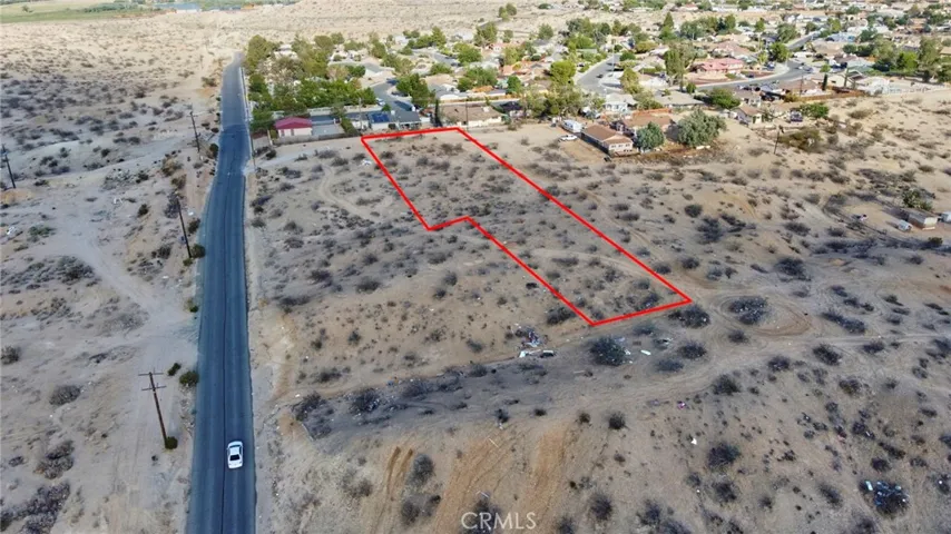 Red property boundary markers are not to be relied on as exact property lines. Buyer to confirm independently.