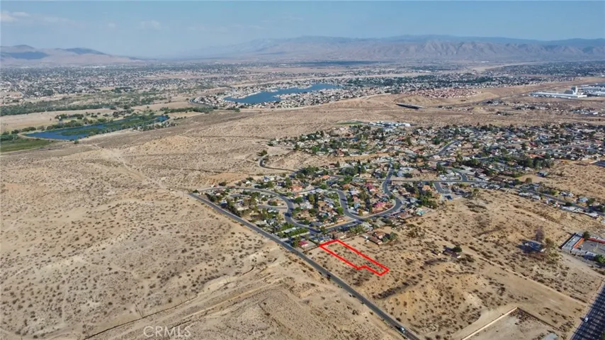 Red property boundary markers are not to be relied on as exact property lines. Buyer to confirm independently.