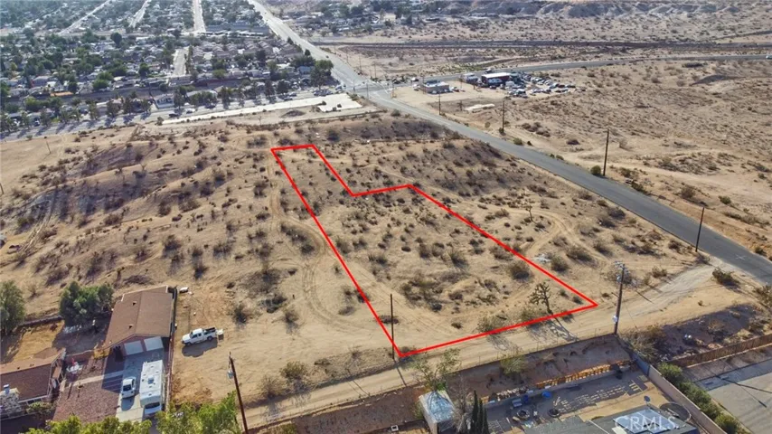 Red property boundary markers are not to be relied on as exact property lines. Buyer to confirm independently.