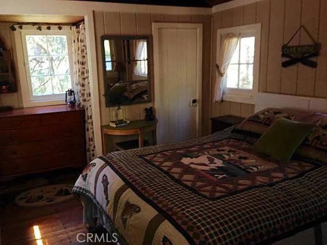 523 Blue Jay Canyon Road, Lake Arrowhead, California 92317