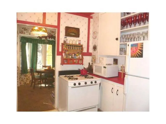 655 Cottage Grove, Lake Arrowhead, California 92352