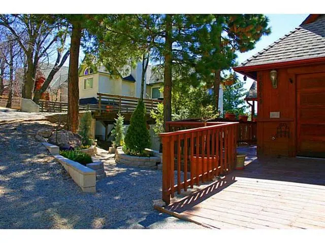 26645 Modoc, Lake Arrowhead, California 92352