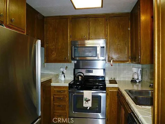 424 Cimarron, Lake Arrowhead, California 92352