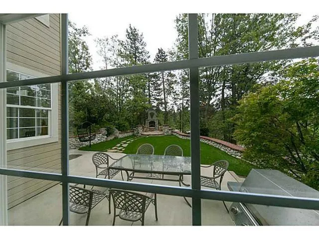 28462 North Bay Road, Lake Arrowhead, California 92352