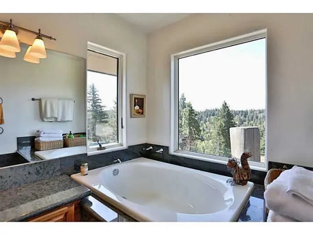 30964 Nob Hill, Running Springs, California 92382