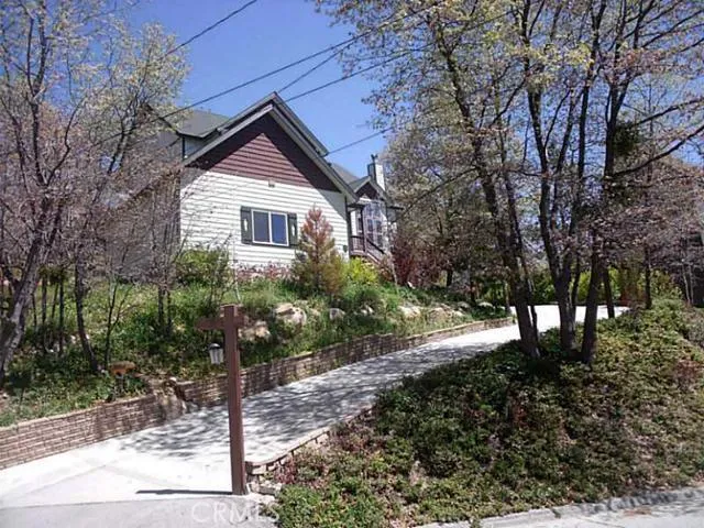 28018 West Shore Drive, Lake Arrowhead, California 92352