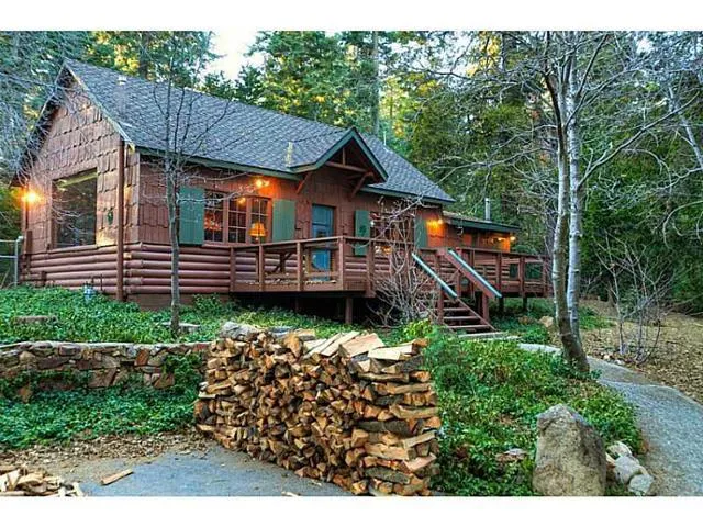 28752 Sycamore Drive, Lake Arrowhead, California 92385