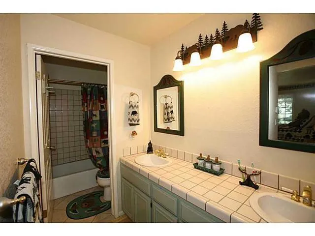 28875 Potomac Drive, Lake Arrowhead, California 92352