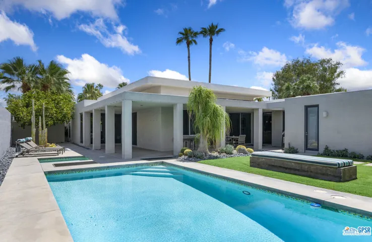 750 W Via Vadera, Palm Springs, California 92262