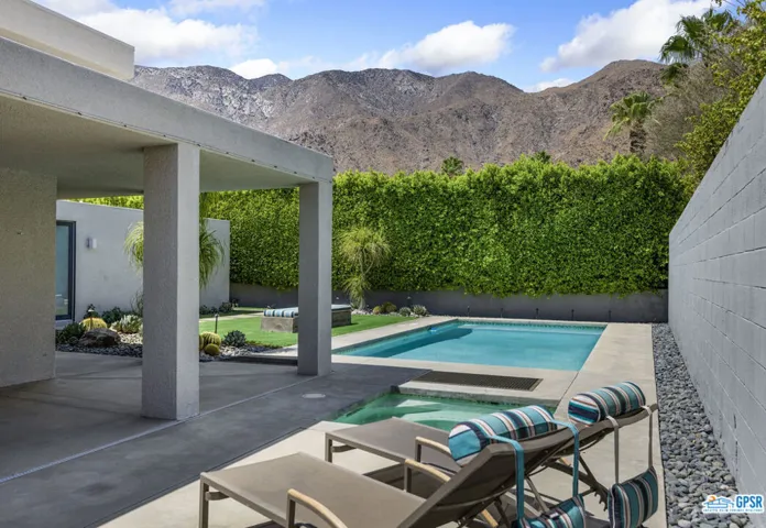 750 W Via Vadera, Palm Springs, California 92262