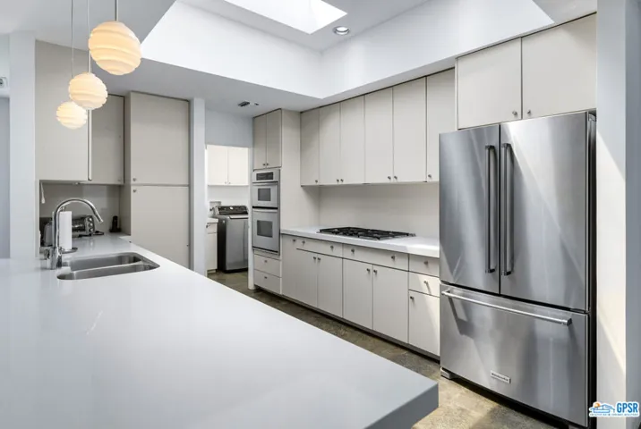 750 W Via Vadera, Palm Springs, California 92262
