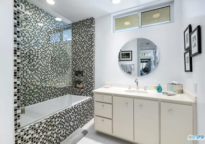 750 W Via Vadera, Palm Springs, California 92262