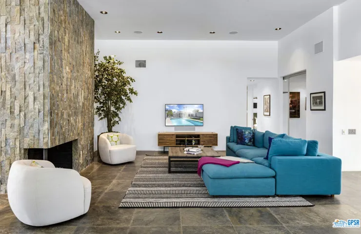 750 W Via Vadera, Palm Springs, California 92262