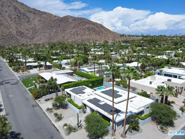 750 W Via Vadera, Palm Springs, California 92262