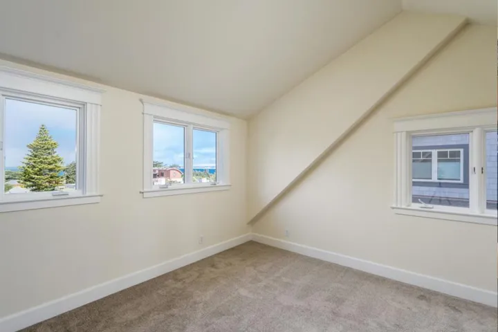 187 Sloat Avenue, Pacific Grove, California 93950