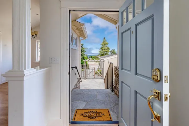 187 Sloat Avenue, Pacific Grove, California 93950