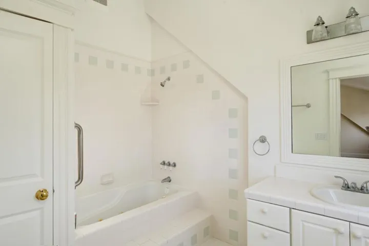 187 Sloat Avenue, Pacific Grove, California 93950