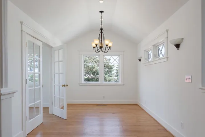 187 Sloat Avenue, Pacific Grove, California 93950